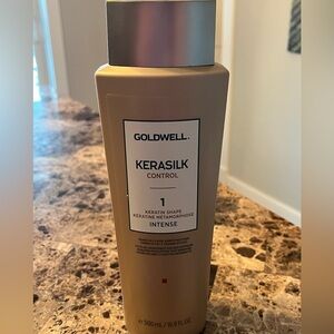 Goldwell Kerasilk Keratin shape 1
